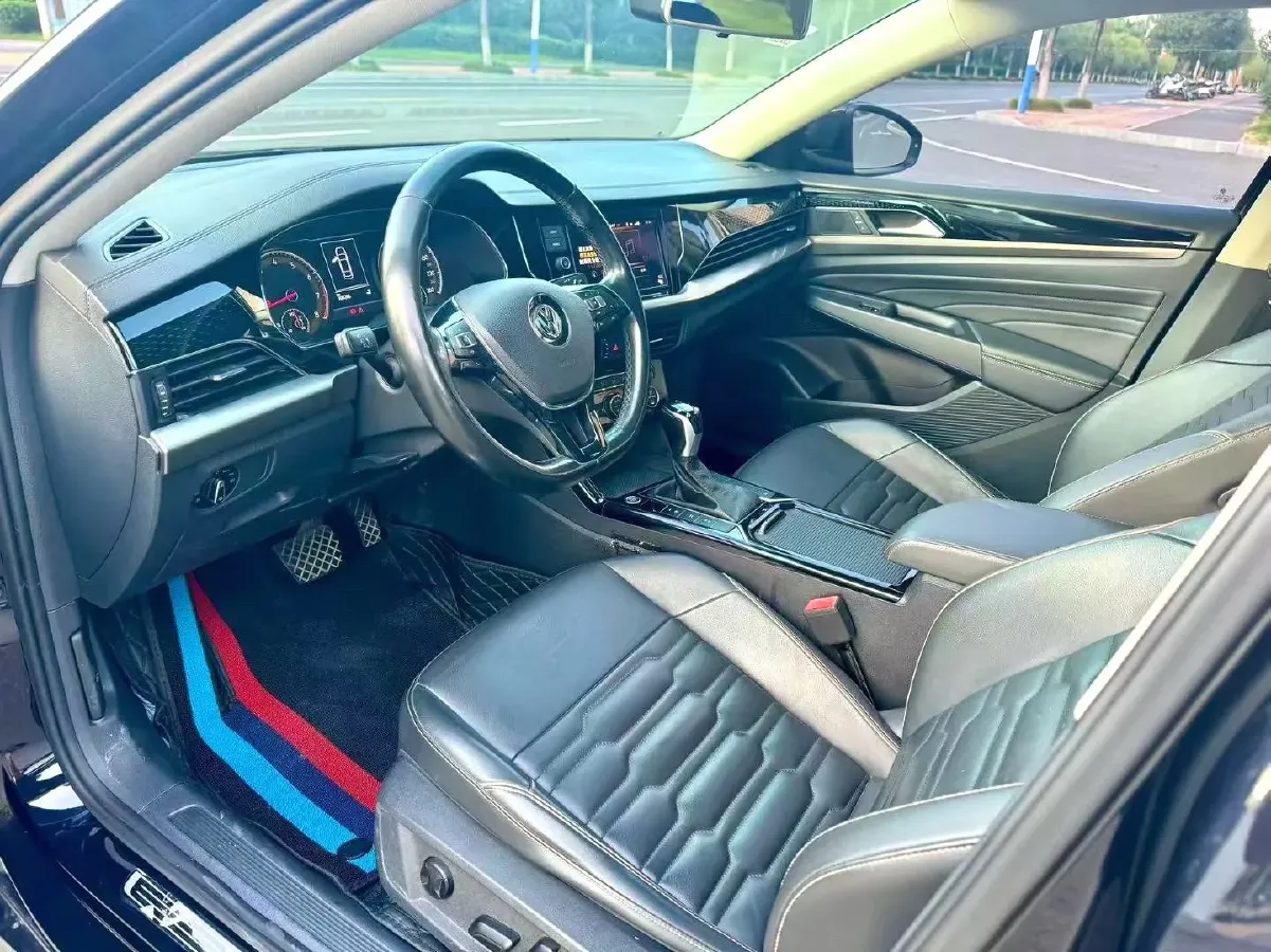 2019 Skoda Kodiak 2.0T 186HP L4 7DCT,autocango,china used car exporter,china ev exporter,chinese used car exporter,chinese used ev exporter