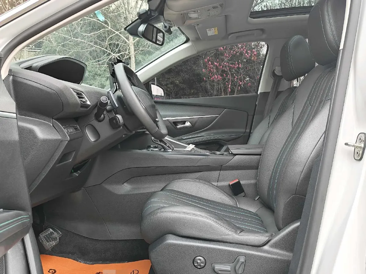 2023 Peugeot 4008 1.6T 170HP L4 8AT,autocango,china used car exporter,china ev exporter,chinese used car exporter,chinese used ev exporter