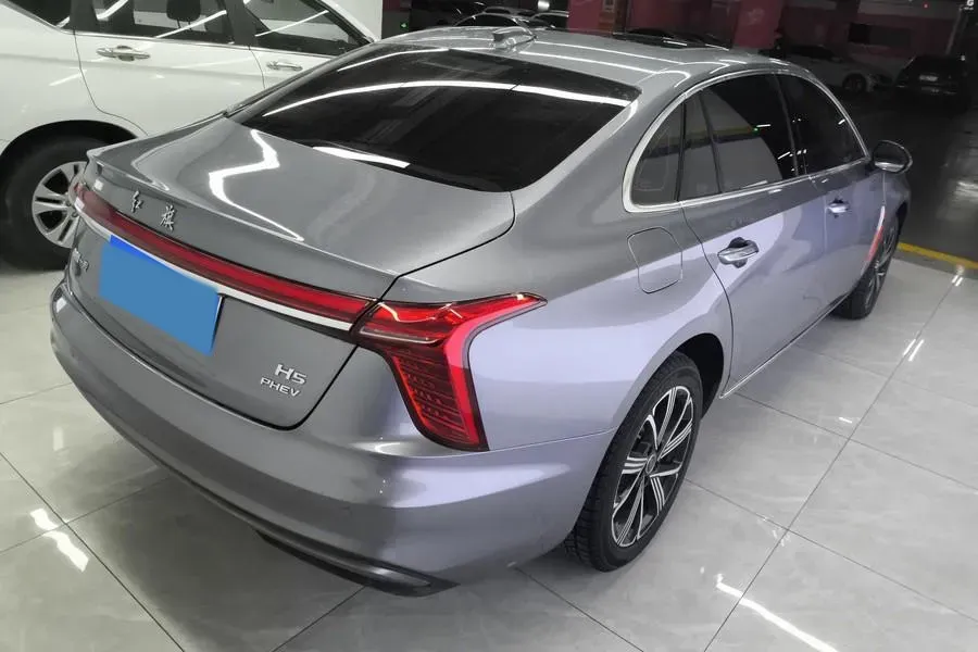 2025 HongQi H5 1.5T 150HP L4 1DHT PHEV,autocango,china used car exporter,china ev exporter,chinese used car exporter,chinese used ev exporter