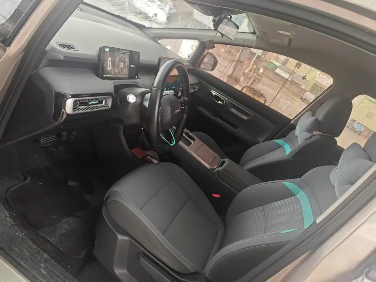 2024 Leapmotor C11 1.5L 95HP L4 REEV 43.74KWH,autocango,china used car exporter,china ev exporter,chinese used car exporter,chinese used ev exporter