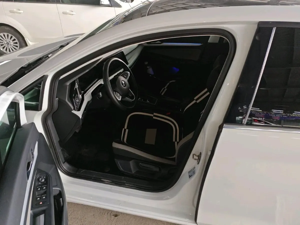 2023 Volkswagen Golf 1.4T 150HP L4 7DCT,autocango,china used car exporter,china ev exporter,chinese used car exporter,chinese used ev exporter
