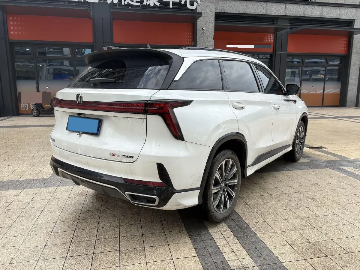 2025 ChangAn CS75 Plus 1.5T 188HP L4 8AT,autocango,china used car exporter,china ev exporter,chinese used car exporter,chinese used ev exporter