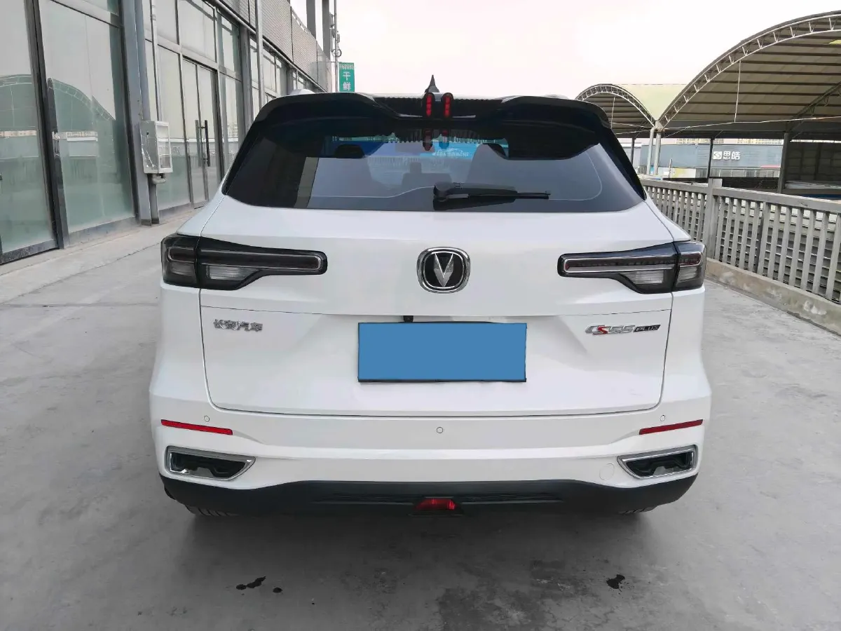 2022 ChangAn Oshan X7 Plus 1.5T 188HP L4 7DCT,autocango,china used car exporter,china ev exporter,chinese used car exporter,chinese used ev exporter