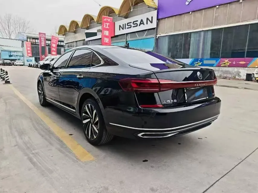 2023 Volkswagen Passat 2.0T 186HP L4 7DCT,autocango,china used car exporter,china ev exporter,chinese used car exporter,chinese used ev exporter