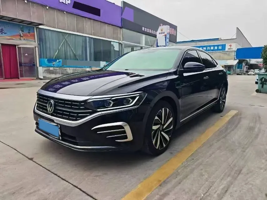 2023 Volkswagen Passat 2.0T 186HP L4 7DCT,autocango,china used car exporter,china ev exporter,chinese used car exporter,chinese used ev exporter