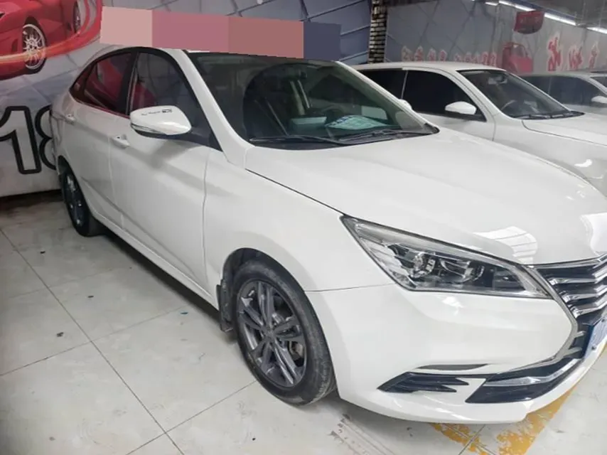 2019 ChangAn Eado DT 1.6L 125HP L4 5MT,autocango,china used car exporter,china ev exporter,chinese used car exporter,chinese used ev exporter