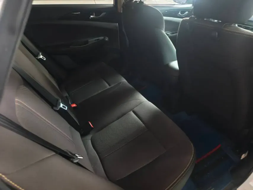 2019 ChangAn Eado DT 1.6L 125HP L4 5MT,autocango,china used car exporter,china ev exporter,chinese used car exporter,chinese used ev exporter