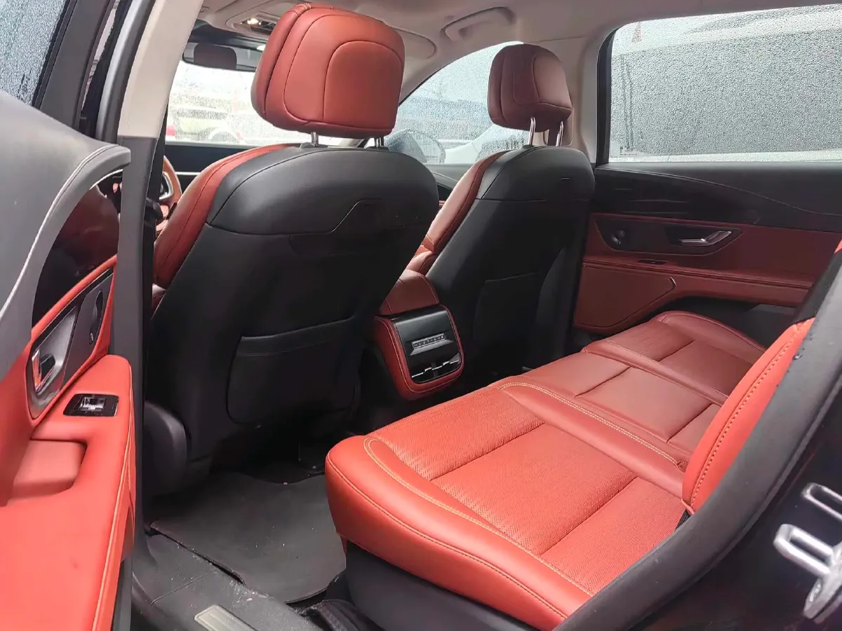 2023 Lincoln Nautilus 2.0T 261HP L4 8AT,autocango,china used car exporter,china ev exporter,chinese used car exporter,chinese used ev exporter