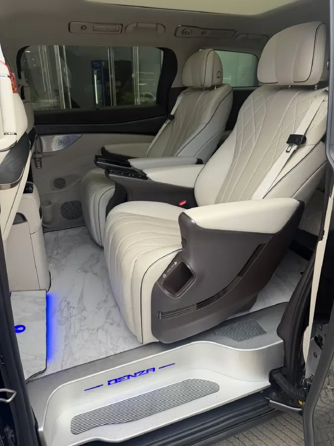 2024 Denza D9 1.5T 139HP L4 E-CVT PHEV 20.39KWH,autocango,china used car exporter,china ev exporter,chinese used car exporter,chinese used ev exporter