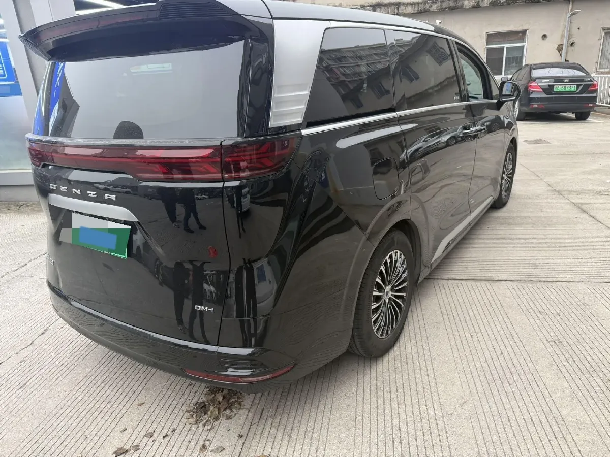 2024 Denza D9 1.5T 139HP L4 E-CVT PHEV 20.39KWH,autocango,china used car exporter,china ev exporter,chinese used car exporter,chinese used ev exporter