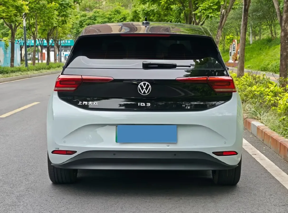 2023 Volkswagen ID.3 BEV 52.8KWH,autocango,china used car exporter,china ev exporter,chinese used car exporter,chinese used ev exporter