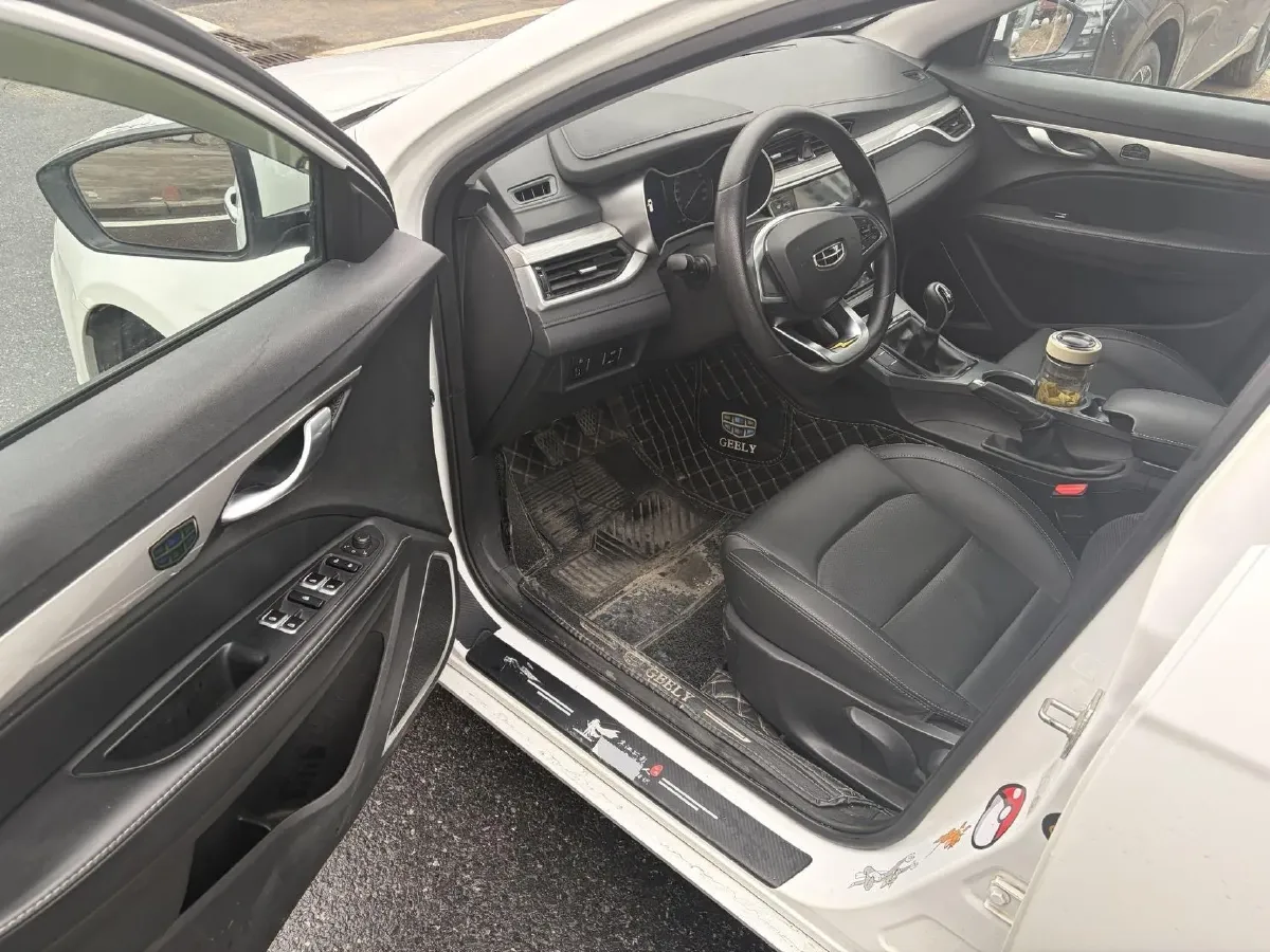 2020 Geely Emgrand 1.5L 109HP L4 5MT,autocango,china used car exporter,china ev exporter,chinese used car exporter,chinese used ev exporter