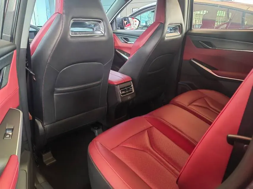 2022 ChangAn CS75 Plus 1.5T 188HP L4 8AT,autocango,china used car exporter,china ev exporter,chinese used car exporter,chinese used ev exporter