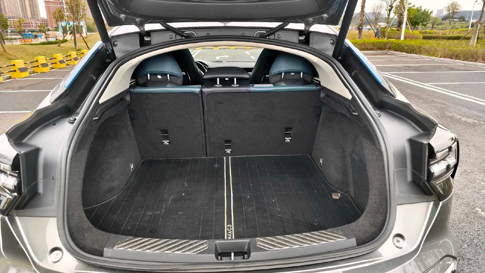 2020 LYNK&CO 05 2.0T 254HP L4 8AT,autocango,china used car exporter,china ev exporter,chinese used car exporter,chinese used ev exporter