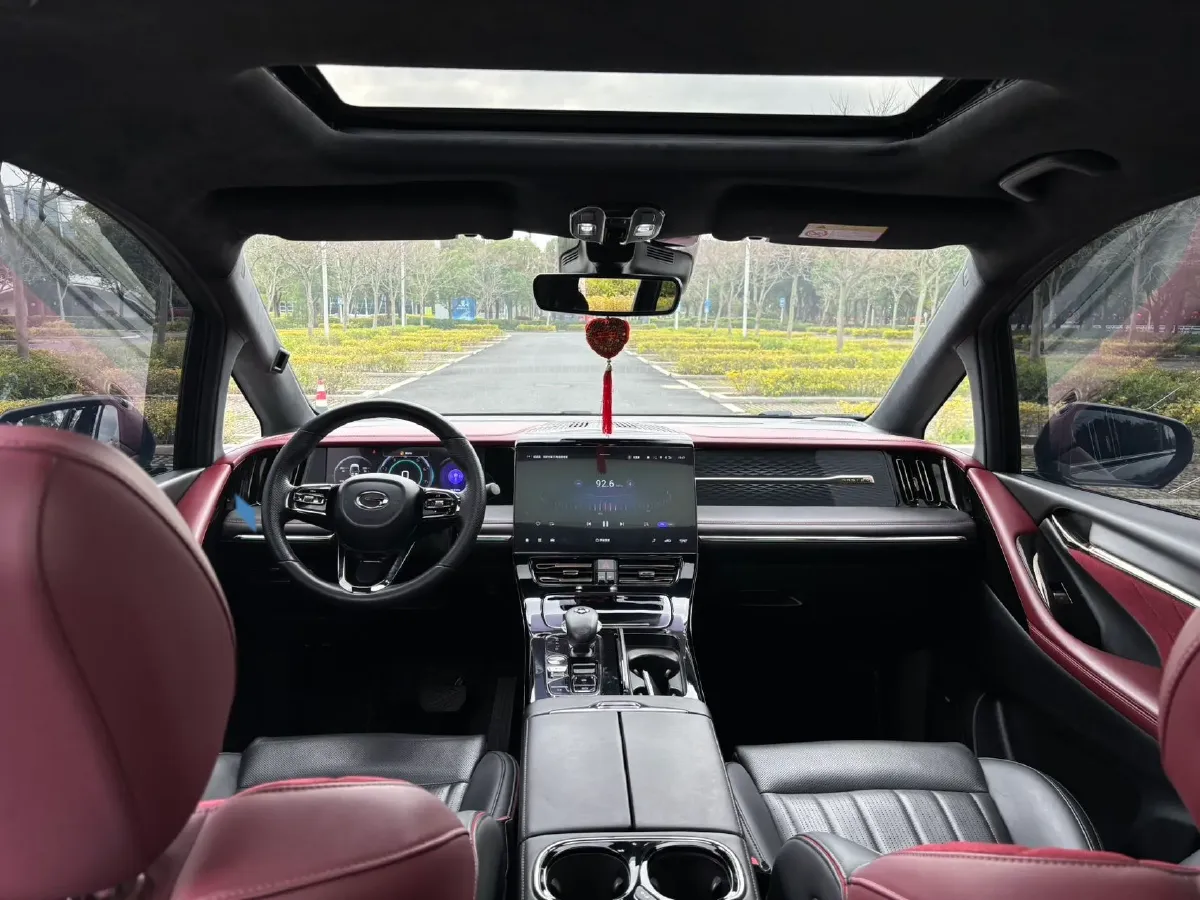 2023 GAC Trumpchi M8 2.0T 252HP L4 8AT,autocango,china used car exporter,china ev exporter,chinese used car exporter,chinese used ev exporter