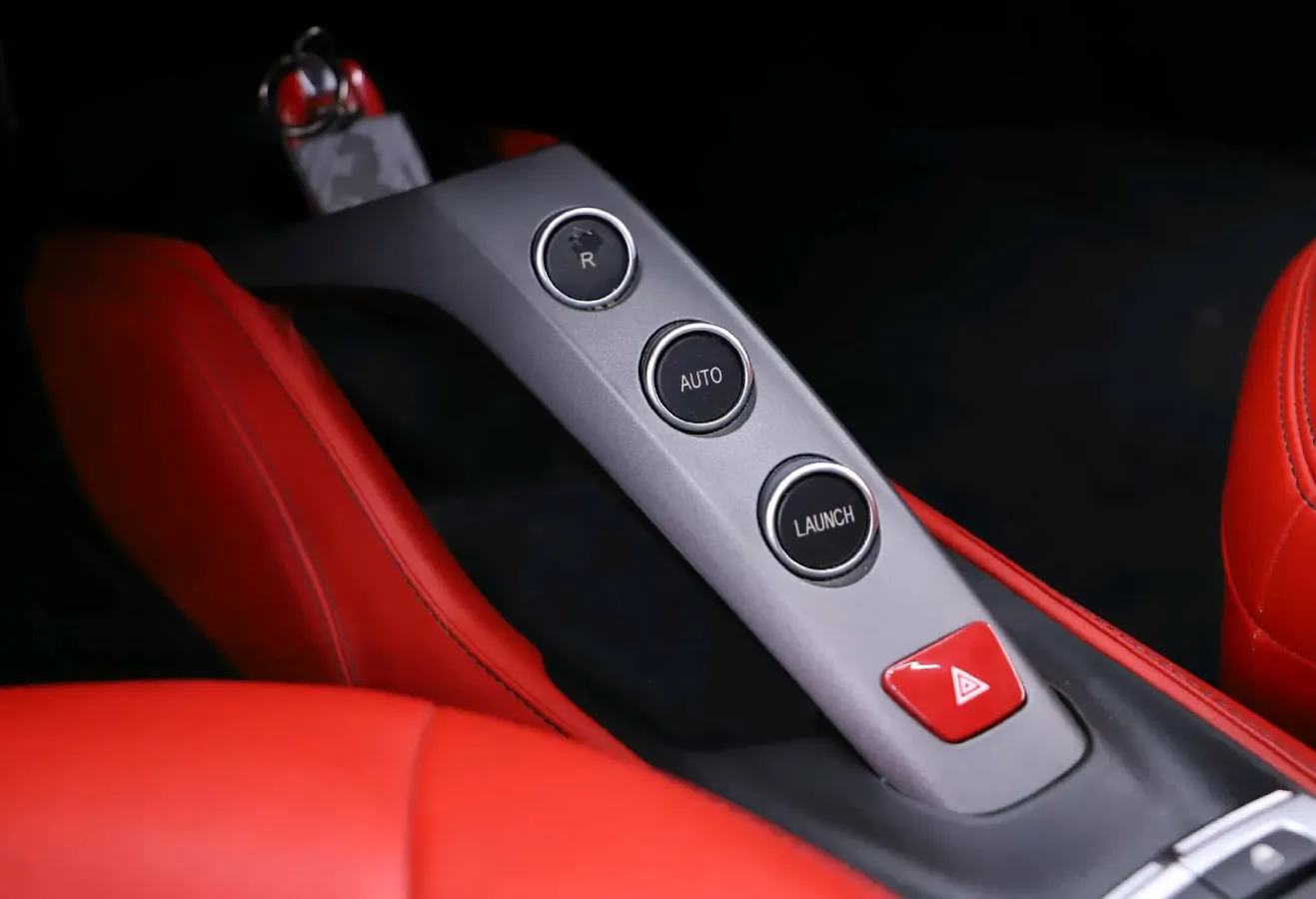 2015 Ferrari 488 3.9T 670HP V8 7DCT,autocango,china used car exporter,china ev exporter,chinese used car exporter,chinese used ev exporter