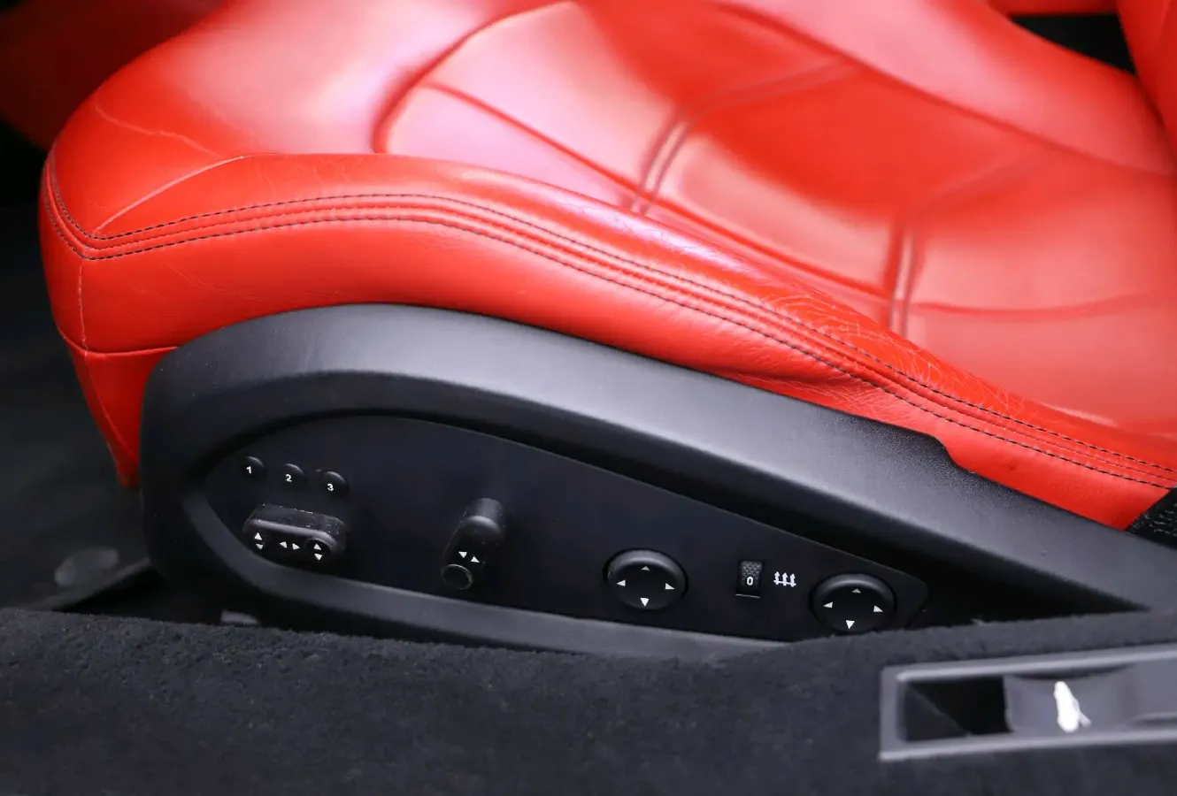 2015 Ferrari 488 3.9T 670HP V8 7DCT,autocango,china used car exporter,china ev exporter,chinese used car exporter,chinese used ev exporter