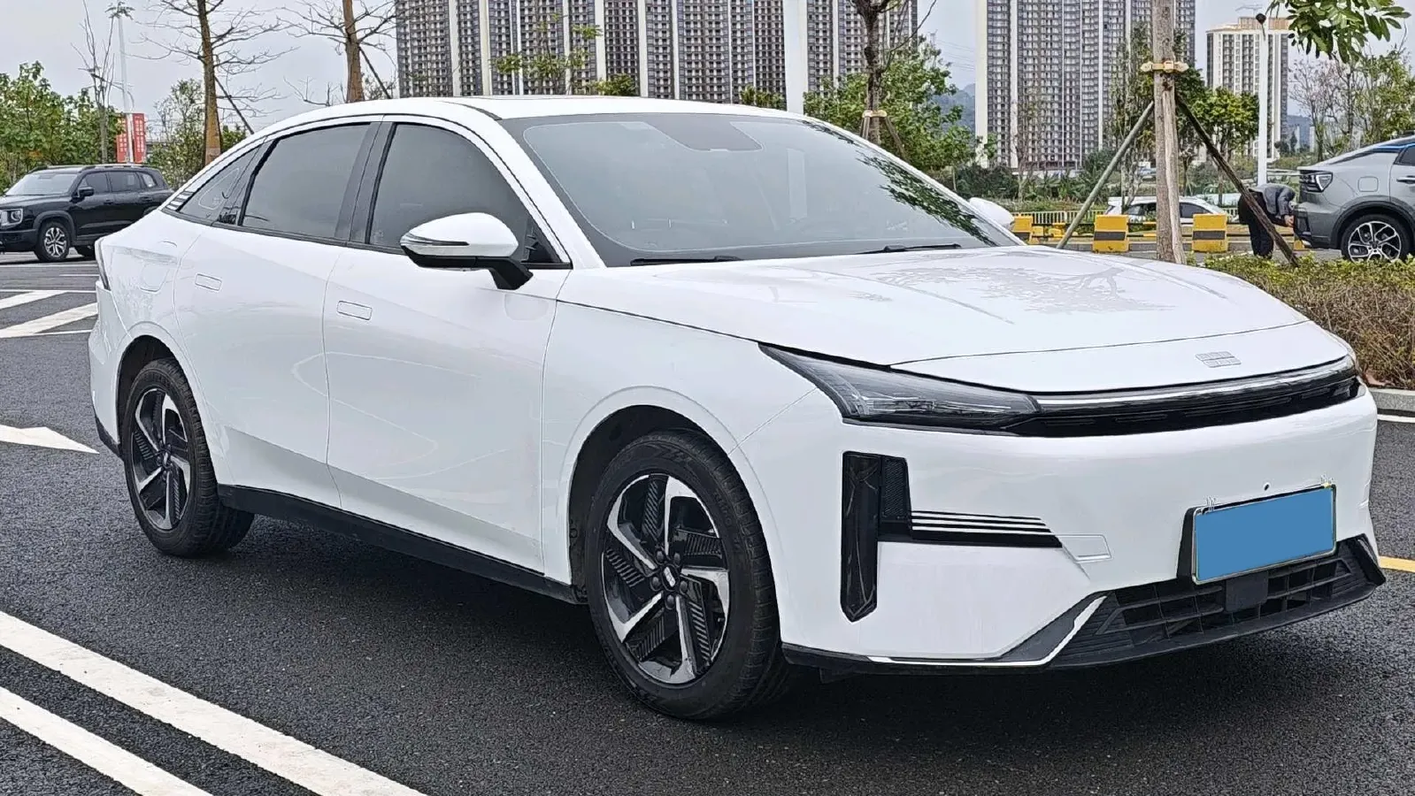 2023 Geely Galaxy L6 1.5T 163HP L4 3DHT PHEV,autocango,china used car exporter,china ev exporter,chinese used car exporter,chinese used ev exporter