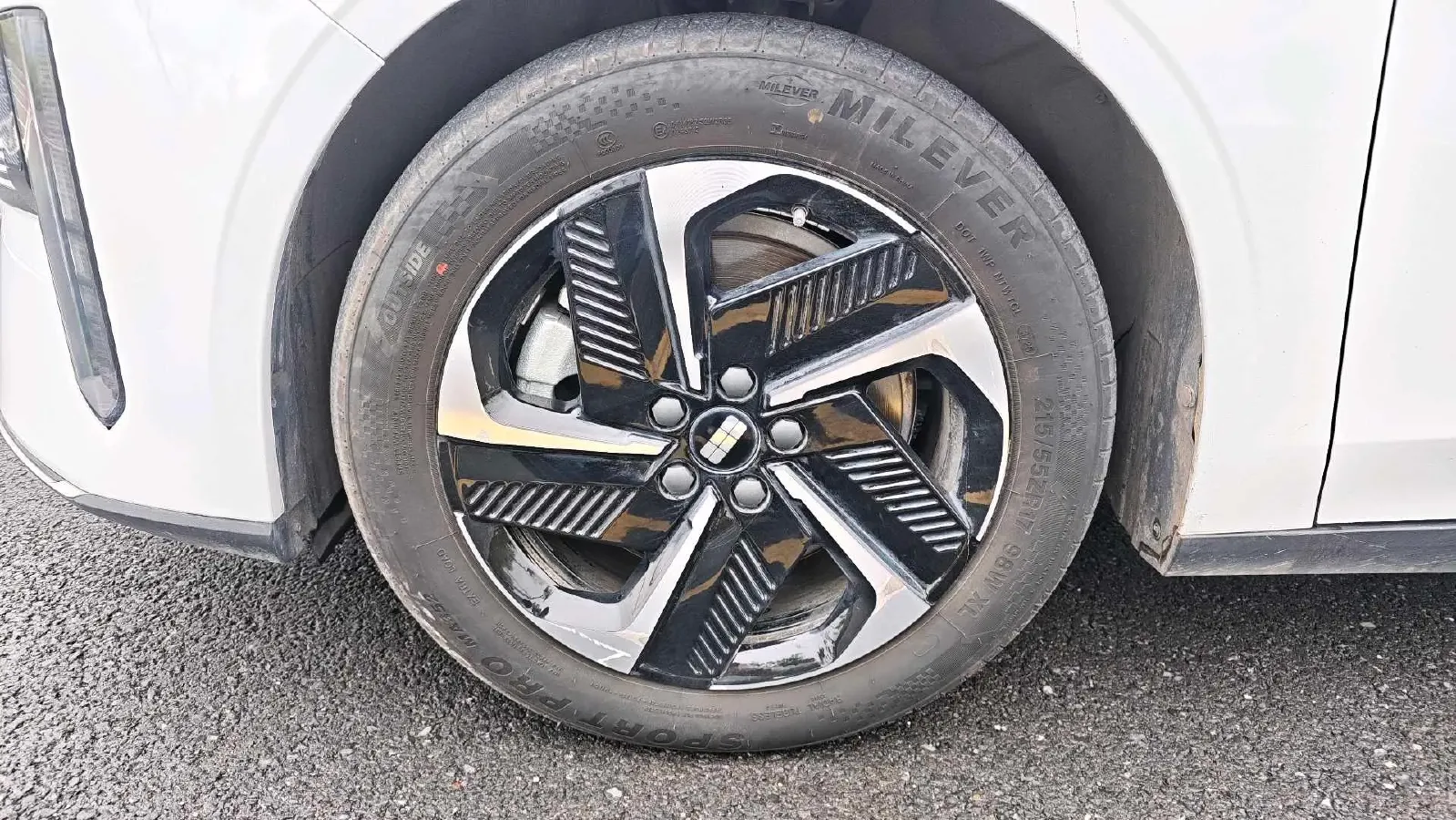 2023 Geely Galaxy L6 1.5T 163HP L4 3DHT PHEV,autocango,china used car exporter,china ev exporter,chinese used car exporter,chinese used ev exporter