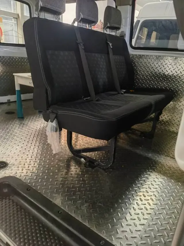 2023 MAXUS XinTu V80 2.0T 127HP L4 6MT,autocango,china used car exporter,china ev exporter,chinese used car exporter,chinese used ev exporter