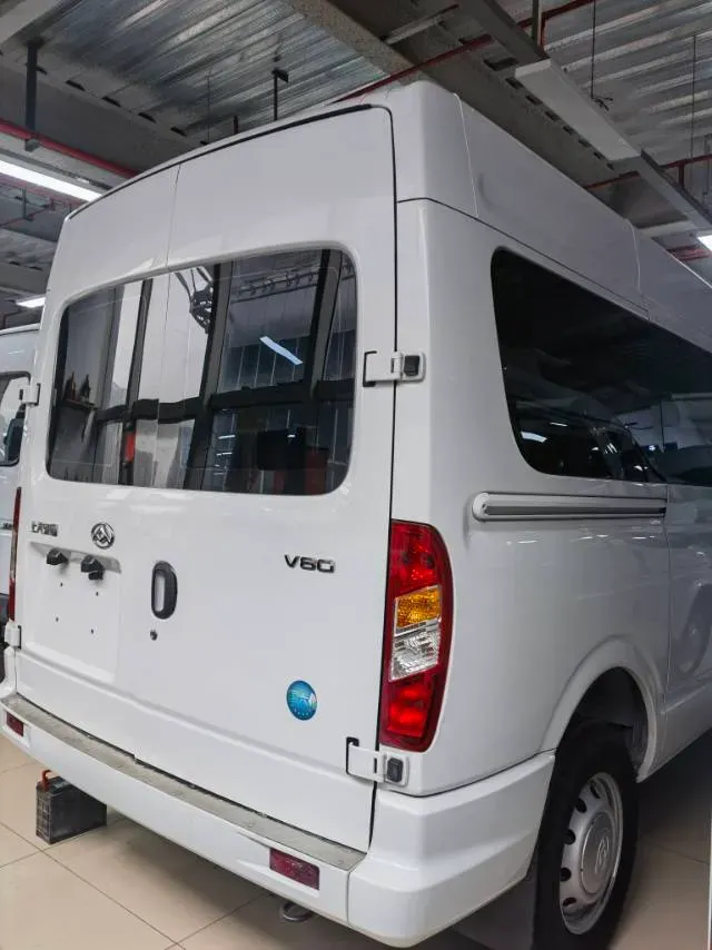 2023 MAXUS XinTu V80 2.0T 127HP L4 6MT,autocango,china used car exporter,china ev exporter,chinese used car exporter,chinese used ev exporter