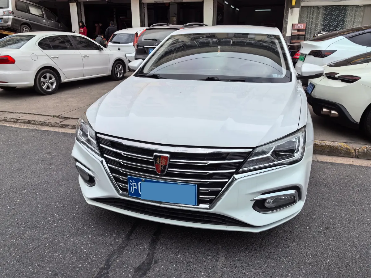 2019 Roewe i5 1.5L 120HP L4 5MT,autocango,china used car exporter,china ev exporter,chinese used car exporter,chinese used ev exporter