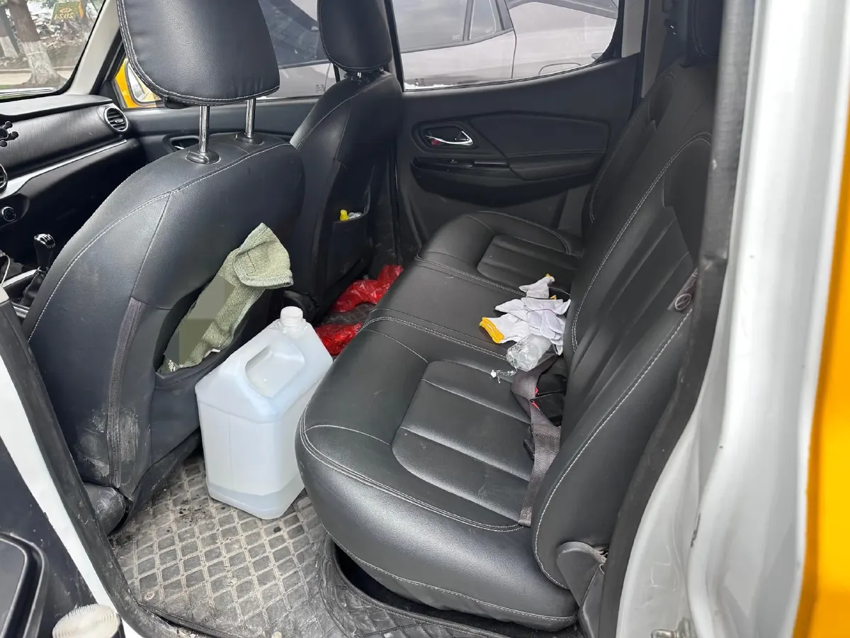 2021 Dongfeng RuiQi 2.4T 165HP L4 5MT,autocango,china used car exporter,china ev exporter,chinese used car exporter,chinese used ev exporter