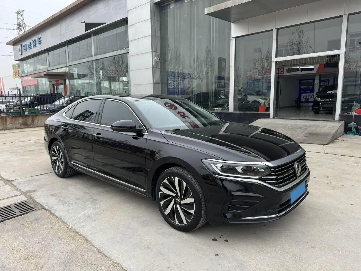 2023 Volkswagen Passat 2.0T 186HP L4 7DCT,autocango,china used car exporter,china ev exporter,chinese used car exporter,chinese used ev exporter