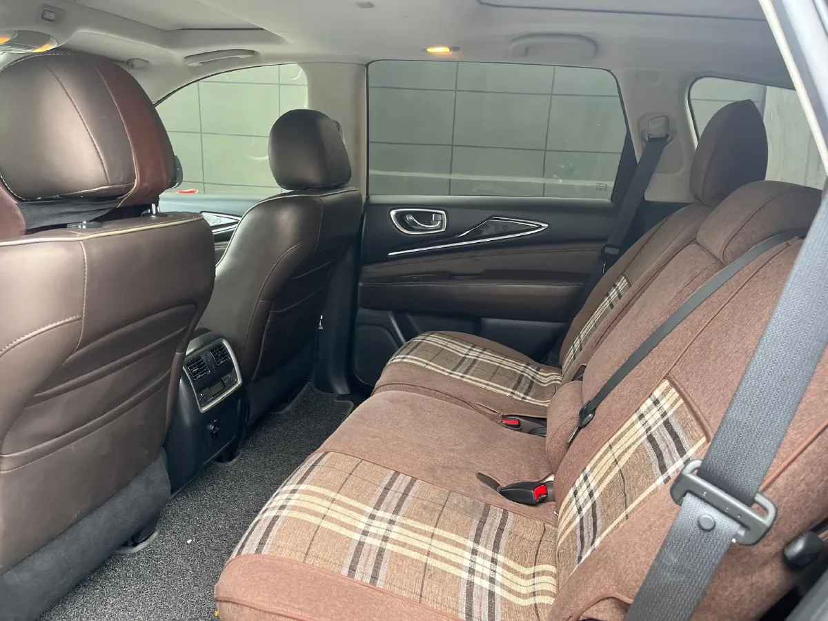 2016 Jaguar XF 2.0T 240HP L4 8AT,autocango,china used car exporter,china ev exporter,chinese used car exporter,chinese used ev exporter