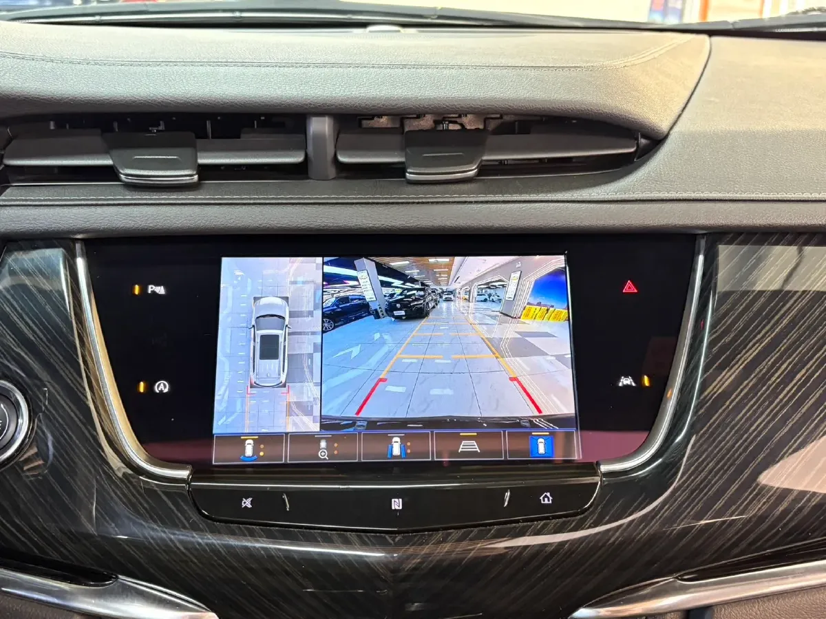 2021 Cadillac XT6 2.0T 237HP L4 9AT,autocango,china used car exporter,china ev exporter,chinese used car exporter,chinese used ev exporter