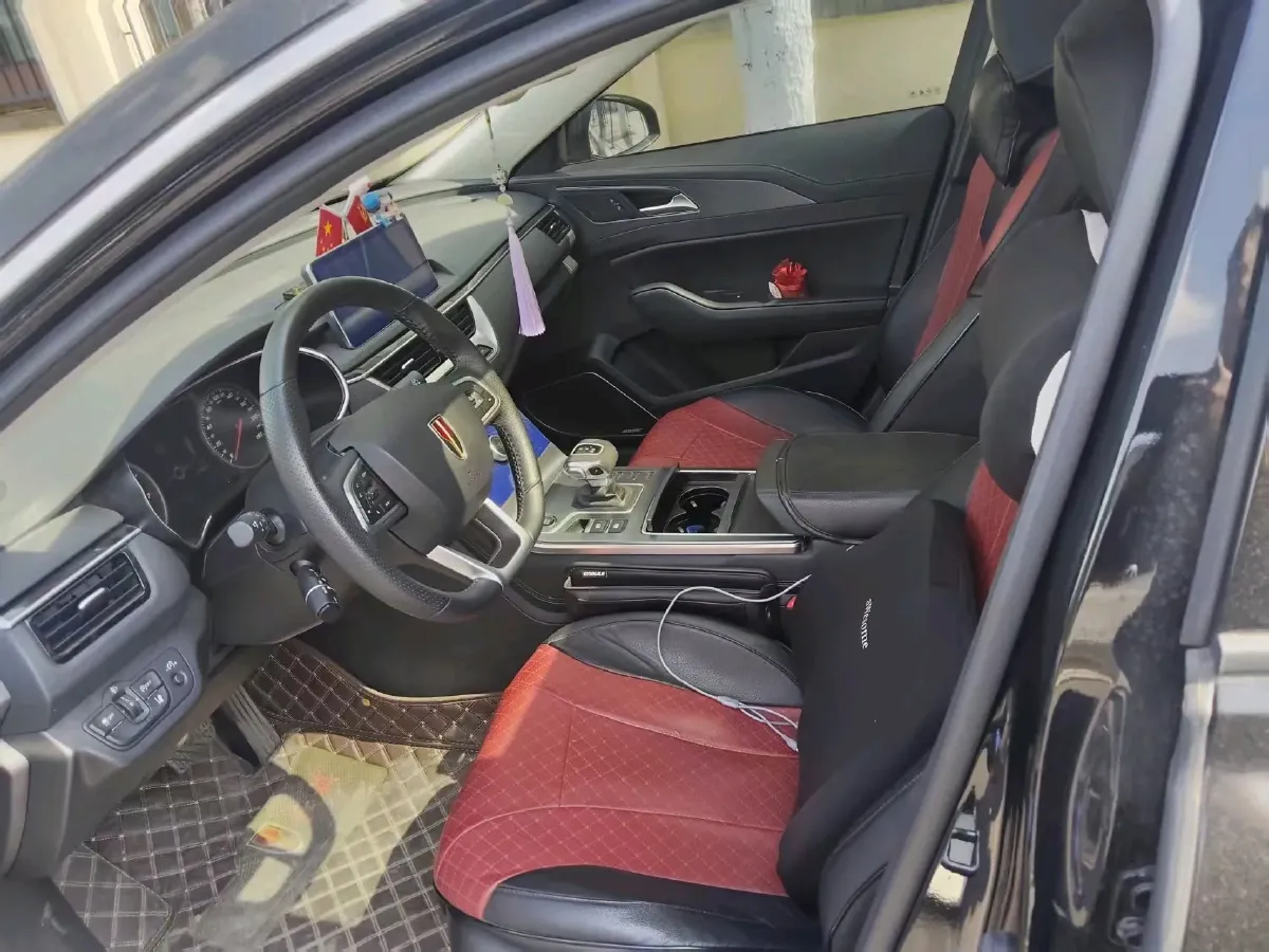 2022 HongQi H5 1.8T 197HP L4 6AT,autocango,china used car exporter,china ev exporter,chinese used car exporter,chinese used ev exporter