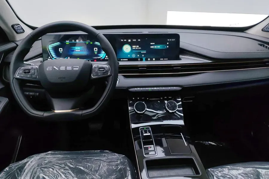 2022 DongFeng Forthing T5 1.5T 165HP L4 6AT,autocango,china used car exporter,china ev exporter,chinese used car exporter,chinese used ev exporter