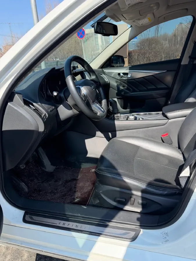 2018 Jeep Grand Commander 2.0T 265HP L4 9AT,autocango,china used car exporter,china ev exporter,chinese used car exporter,chinese used ev exporter