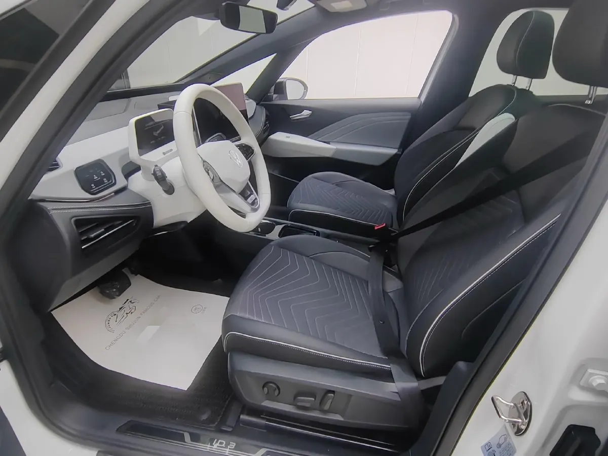2025 Volkswagen ID.3 BEV 52.8KWH,autocango,china used car exporter,china ev exporter,chinese used car exporter,chinese used ev exporter