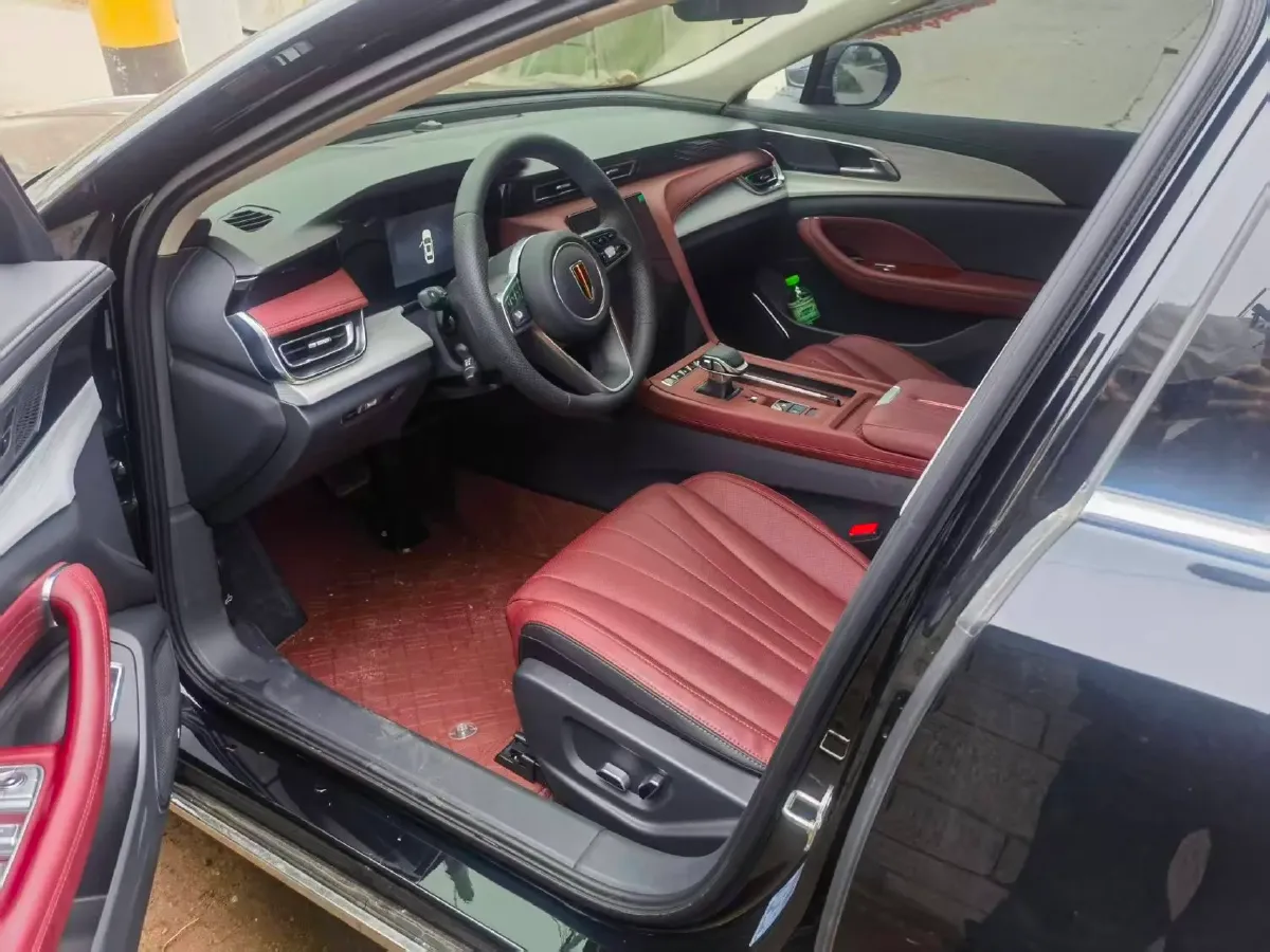 2025 HongQi H5 1.5T 169HP L4 7DCT,autocango,china used car exporter,china ev exporter,chinese used car exporter,chinese used ev exporter