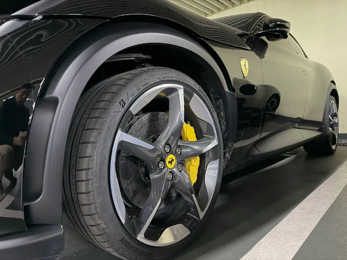 2023 Ferrari Purosangue 6.5L 725HP V12 8DCT,autocango,china used car exporter,china ev exporter,chinese used car exporter,chinese used ev exporter