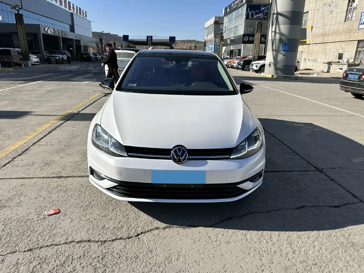 2018 Volkswagen Golf 1.4T 131HP L4 7DCT,autocango,china used car exporter,china ev exporter,chinese used car exporter,chinese used ev exporter