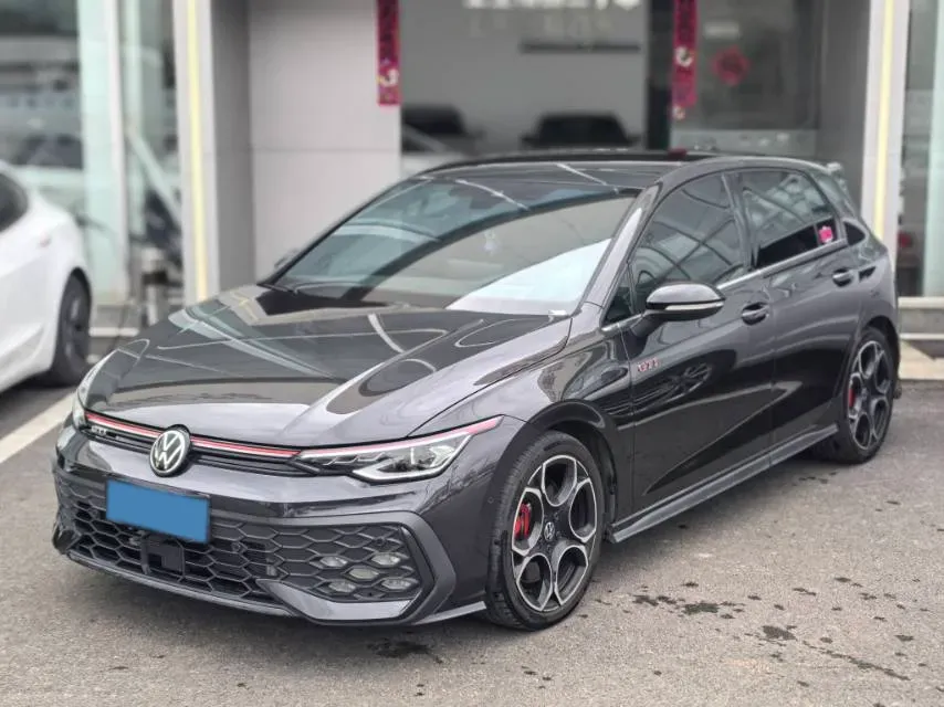 2025 Volkswagen GolfGTI 2.0T 220HP L4 7DCT,autocango,china used car exporter,china ev exporter,chinese used car exporter,chinese used ev exporter