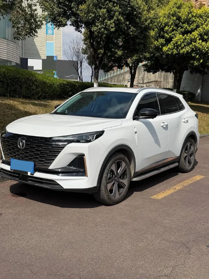 2022 ChangAn Oshan X7 Plus 1.5T 188HP L4 7DCT,autocango,china used car exporter,china ev exporter,chinese used car exporter,chinese used ev exporter