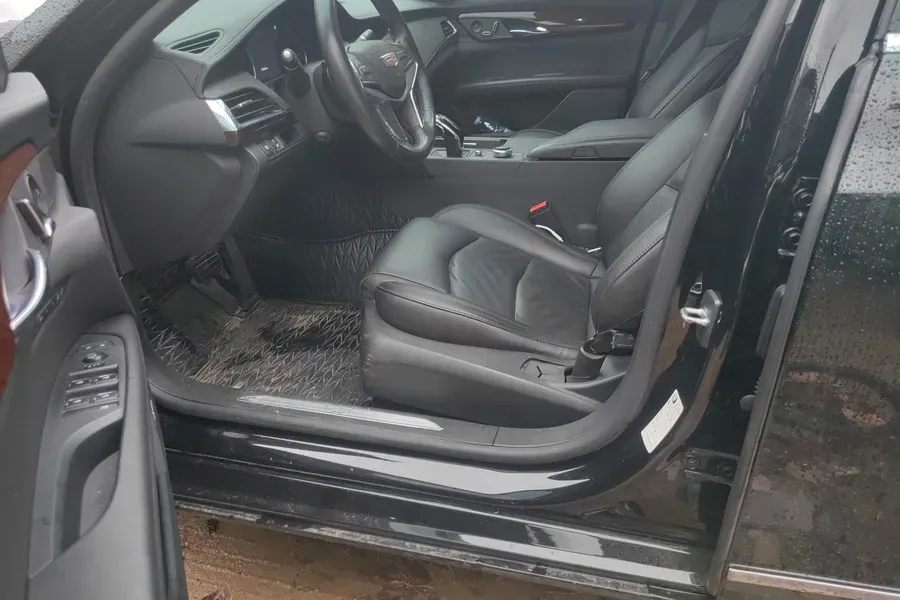 2021 Cadillac CT6 2.0T 237HP L4 10AT,autocango,china used car exporter,china ev exporter,chinese used car exporter,chinese used ev exporter