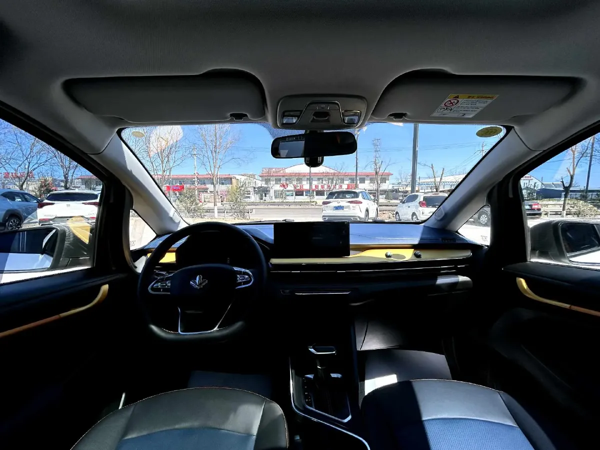 2022 Livan X3 PRO 1.5L 113HP L4 CVT,autocango,china used car exporter,china ev exporter,chinese used car exporter,chinese used ev exporter