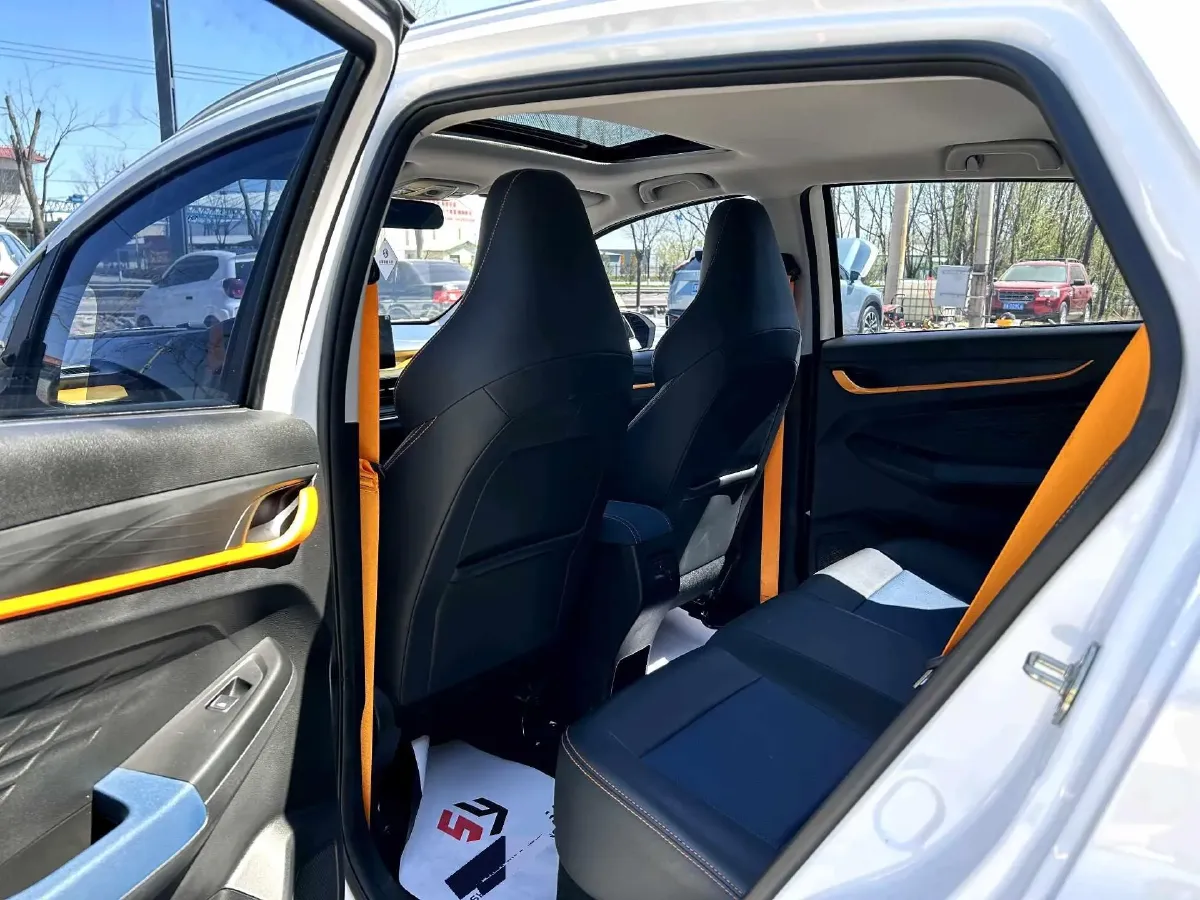 2022 Livan X3 PRO 1.5L 113HP L4 CVT,autocango,china used car exporter,china ev exporter,chinese used car exporter,chinese used ev exporter