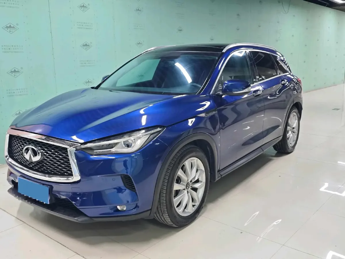 2018 Infiniti QX30 2.0T 211HP L4 7DCT,autocango,china used car exporter,china ev exporter,chinese used car exporter,chinese used ev exporter