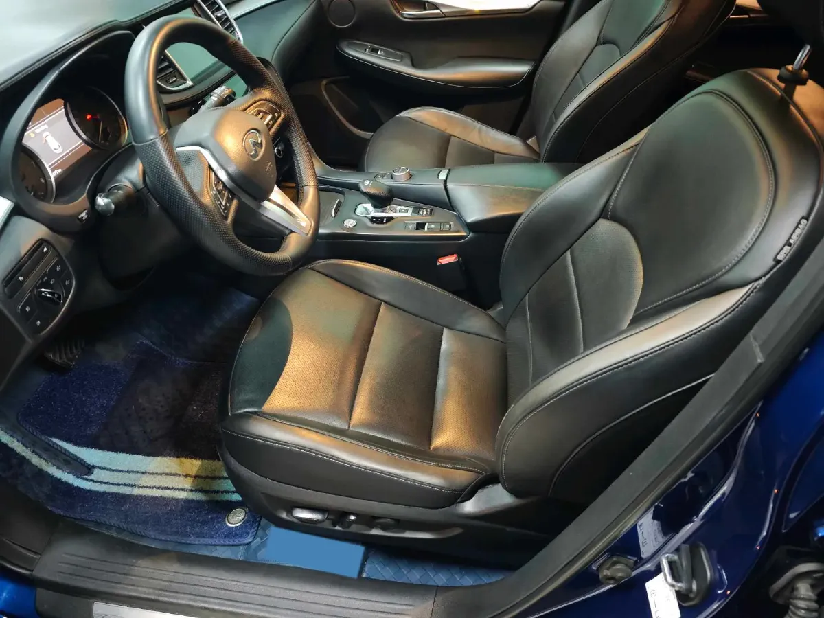 2018 Infiniti QX30 2.0T 211HP L4 7DCT,autocango,china used car exporter,china ev exporter,chinese used car exporter,chinese used ev exporter