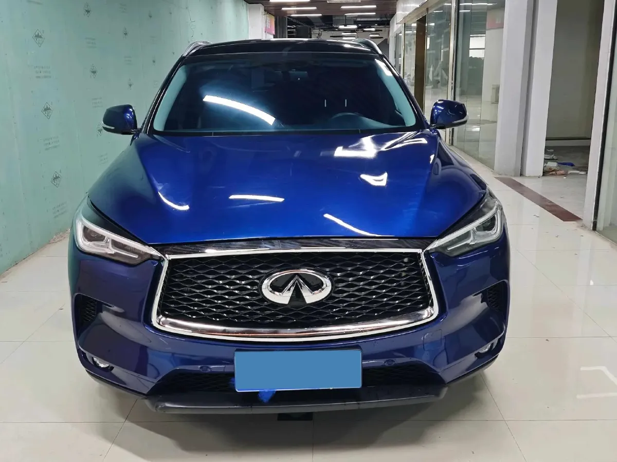 2018 Infiniti QX30 2.0T 211HP L4 7DCT,autocango,china used car exporter,china ev exporter,chinese used car exporter,chinese used ev exporter