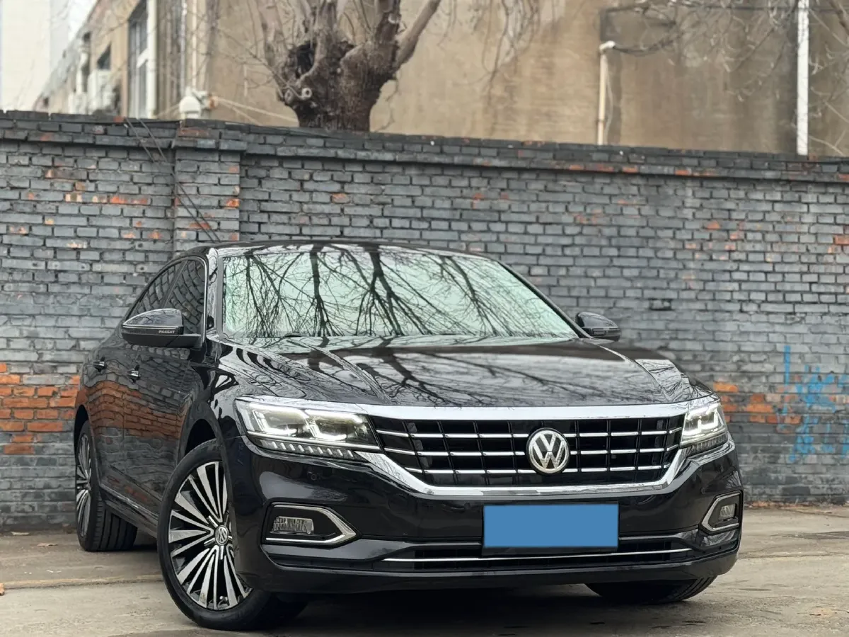 2019 Volvo V40 1.5T 152HP L4 6AT,autocango,china used car exporter,china ev exporter,chinese used car exporter,chinese used ev exporter
