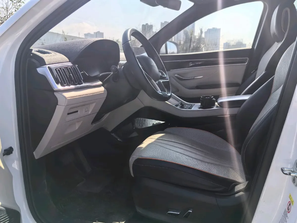 2022 Hyundai Tucson 2.0L 150HP L4 6AT Hybrid,autocango,china used car exporter,china ev exporter,chinese used car exporter,chinese used ev exporter