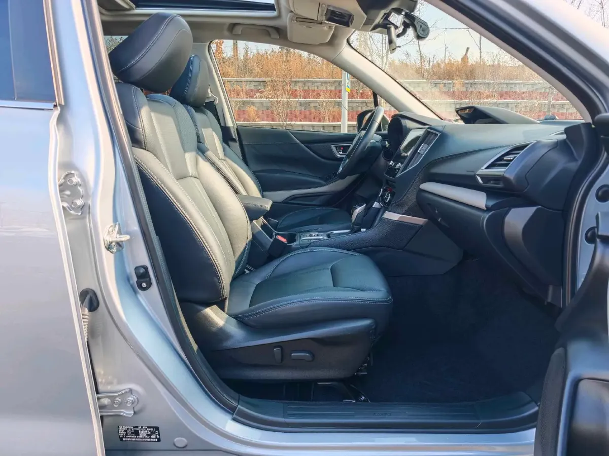 2022 Subaru Forester 2.0L 154HP H4 CVT,autocango,china used car exporter,china ev exporter,chinese used car exporter,chinese used ev exporter