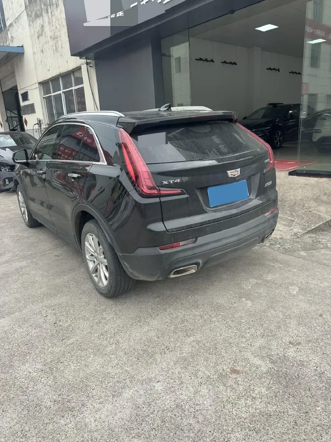 2022 Cadillac XT4 2.0T 237HP L4 9AT,autocango,china used car exporter,china ev exporter,chinese used car exporter,chinese used ev exporter