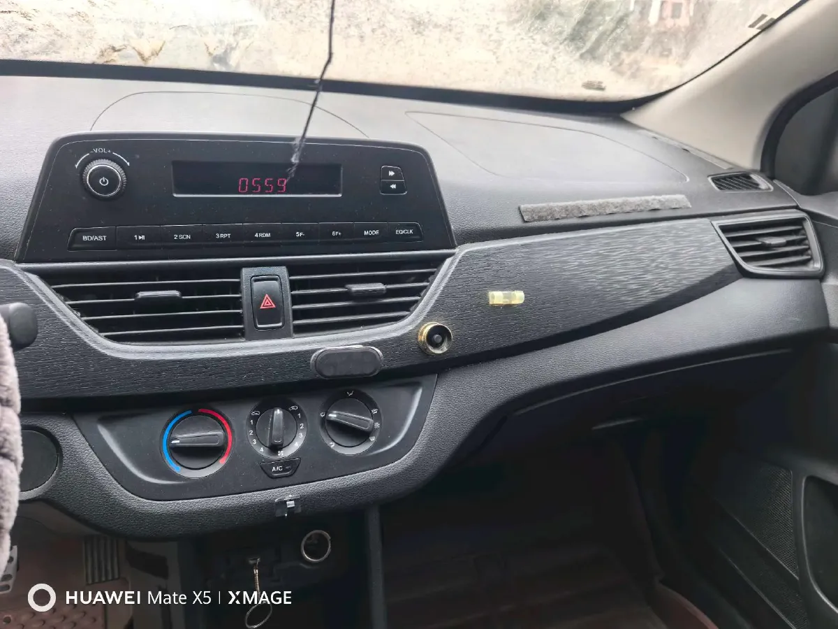 2020 BaoJun 310 1.2L 80HP L4 5MT,autocango,china used car exporter,china ev exporter,chinese used car exporter,chinese used ev exporter